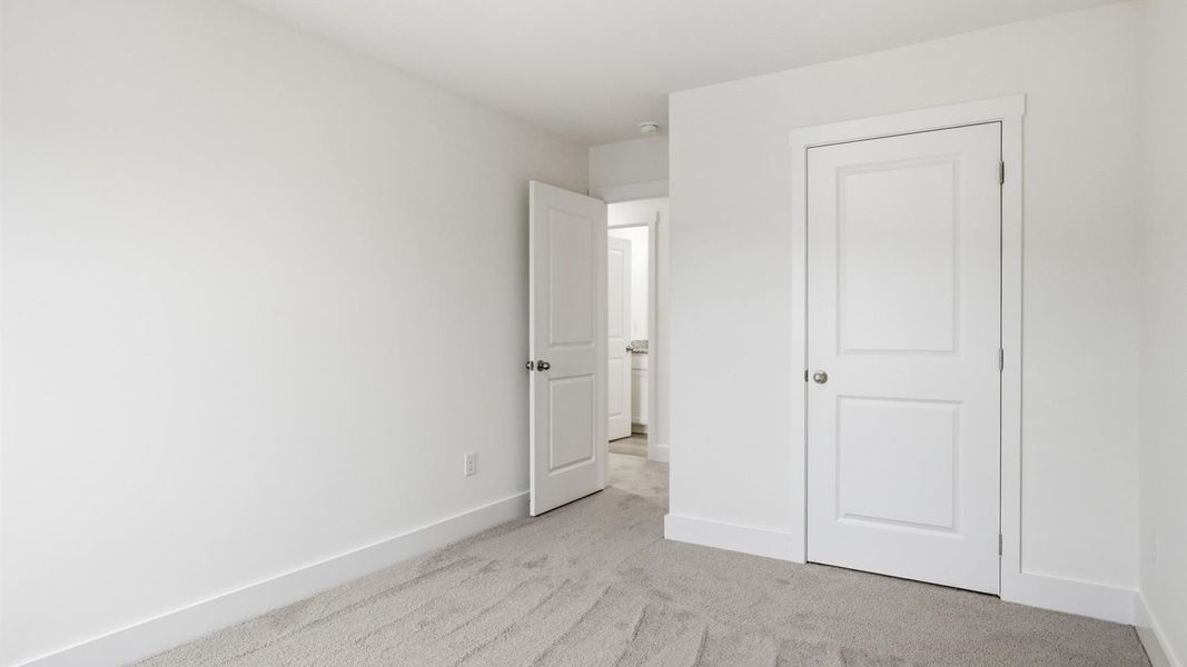 Spacious, unfurnished interior of a new home in Price's Point, Knoxville (Image 27). Spacious, unfurnished interior of a new home in Price's Point, Knoxville (Image 27).