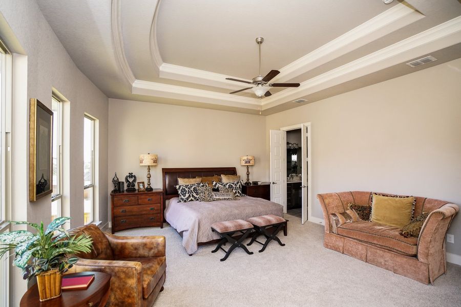 Representative furnished interior of a home built from the The Scottsdale 5000 by Whitestone Custom Homes in Johnson Ranch, Bulverde (Image 17).