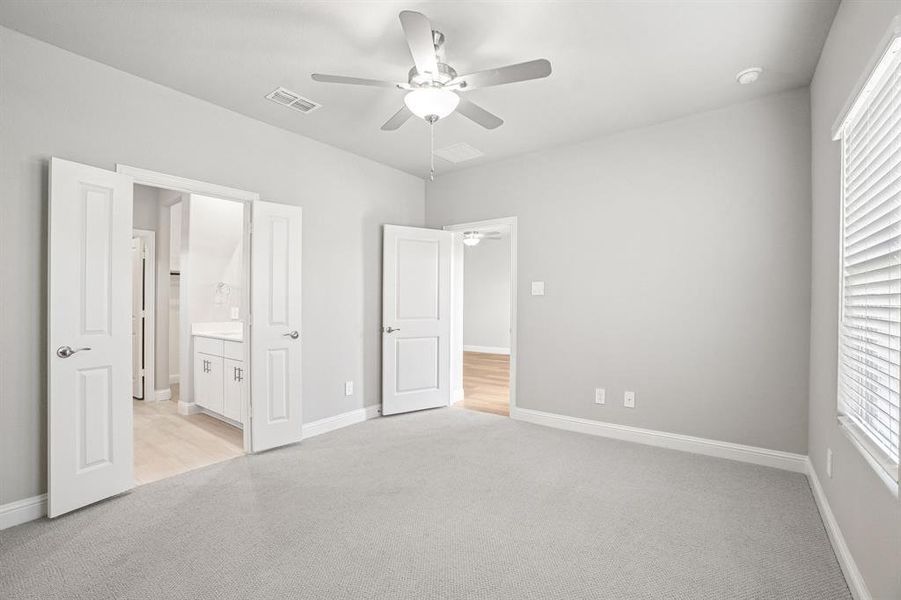 Photo is not of the actual home, but is an inspirational photo of builder’s model home and may depict options, furnishings, and/or decorator features that are not included. Photo is not of the actual home, but is an inspirational photo of builder’s model home and may depict options, furnishings, and/or decorator features that are not included.