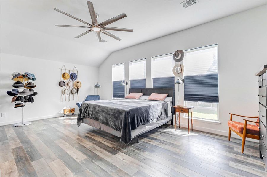 Furnished interior view inside a new home in Cross Creek West 55', Fulshear (Image 6).