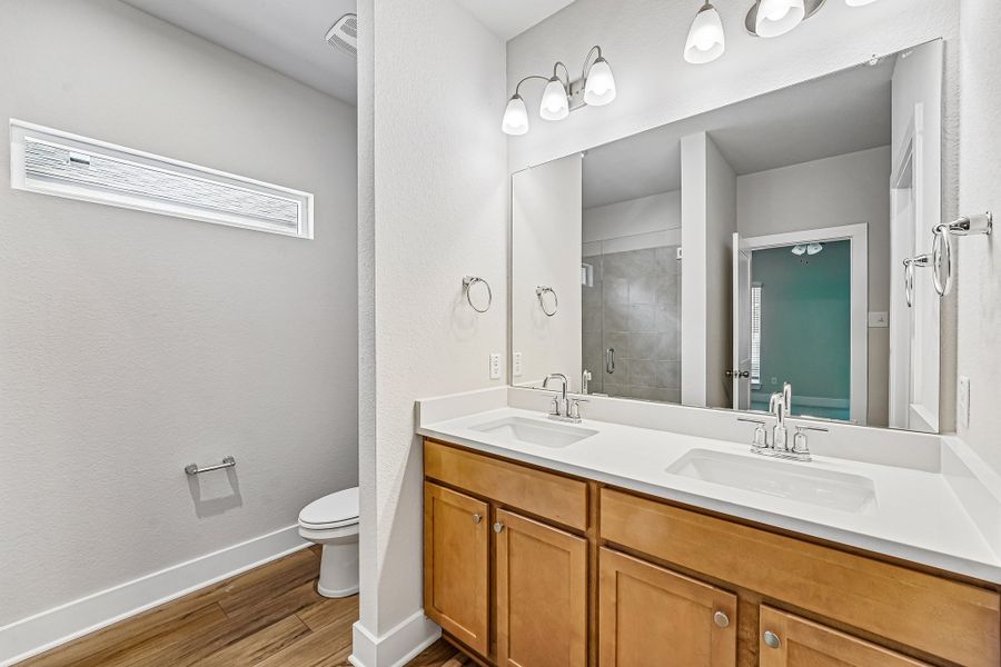 Furnished interior view inside a new home in Three Creeks, Belton (Image 8).