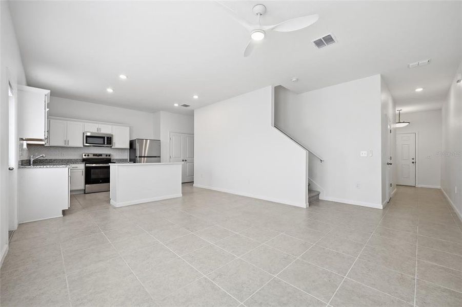 Spacious, unfurnished interior of a new home in , Lake Hamilton (Image 20). Spacious, unfurnished interior of a new home in , Lake Hamilton (Image 20).