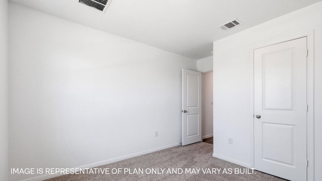 Representative unfurnished interior of a home built from the The Easton by D.R. Horton in Prairie Lakes, Buda (Image 19).