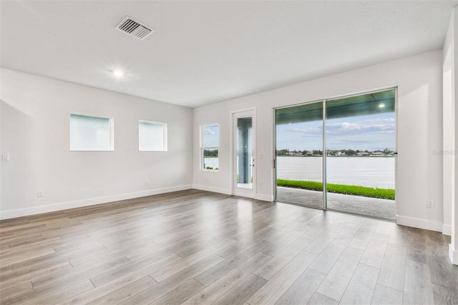 Spacious, unfurnished interior of a new home in The Peninsula at Rhodine Lake, Riverview (Image 39).
