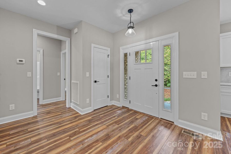 Spacious, unfurnished interior of a new home in , Salisbury (Image 15).