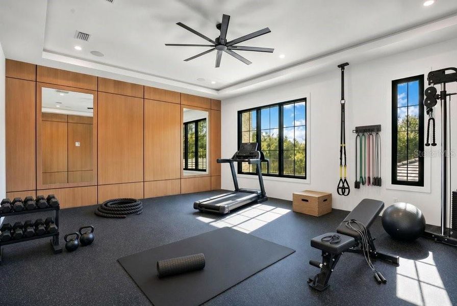 Community amenities in , Windermere (Image 73).