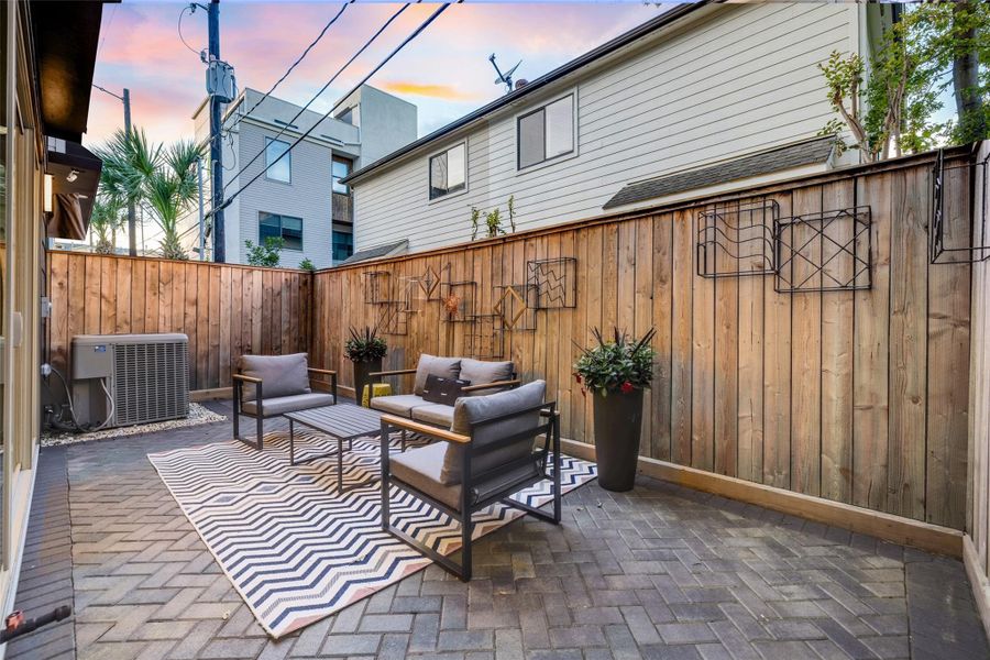 Exterior details and patio area of a home in , Houston (Image 20).