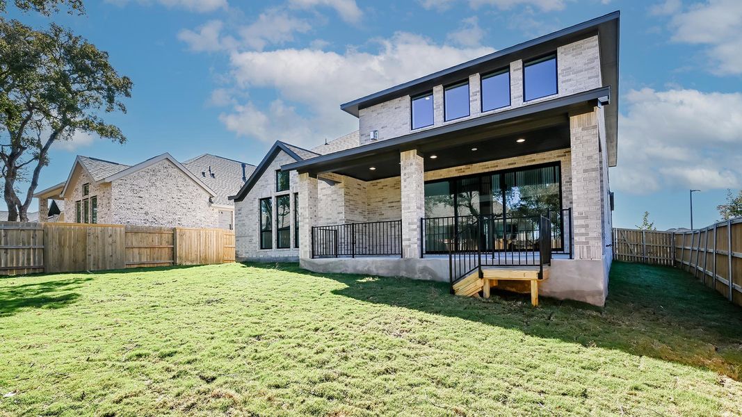 Exterior details and patio area of a home in 6 Creeks, Kyle (Image 4).