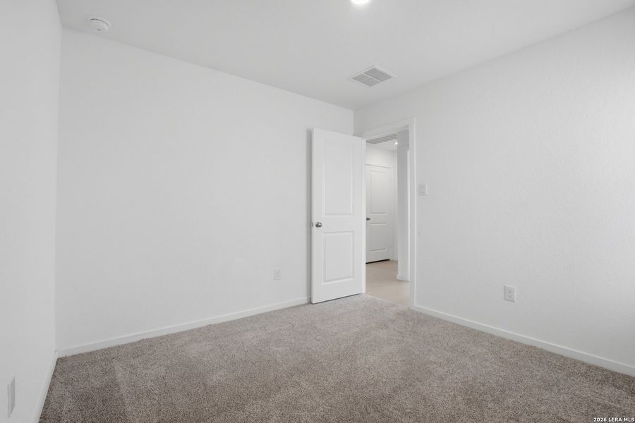 Spacious, unfurnished interior of a new home in Rose Valley, Converse (Image 24).