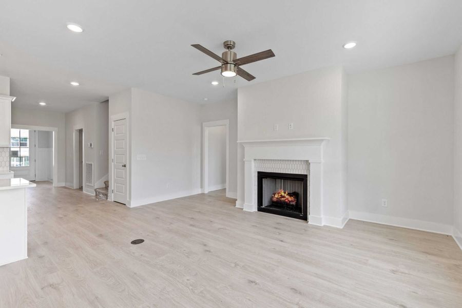Spacious, unfurnished interior of a new home in The Paddock Courtyard, Bungalow, & Villa Homes, Gallatin (Image 6). Spacious, unfurnished interior of a new home in The Paddock Courtyard, Bungalow, & Villa Homes, Gallatin (Image 6).