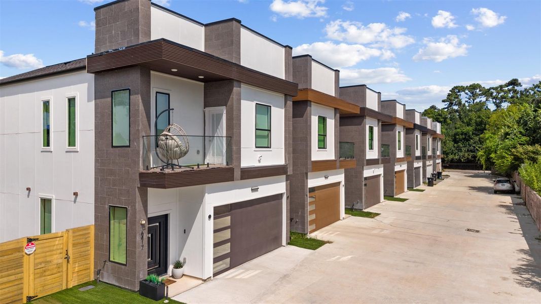 Front exterior of a new home in , Houston, TX, highlighting curb appeal (Image 29). Front exterior of a new home in , Houston, TX, highlighting curb appeal (Image 29).