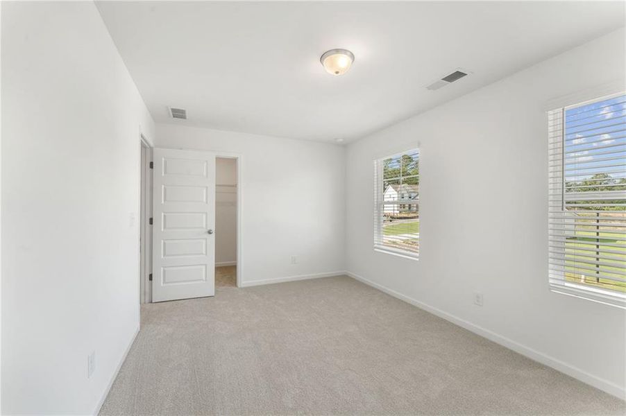 Spacious, unfurnished interior of a new home in Oakhill Estates, Adairsville (Image 19).