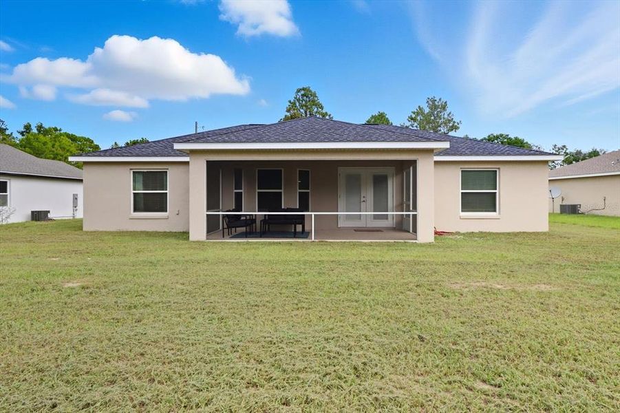 Exterior details and patio area of a home in , Ocala (Image 21).