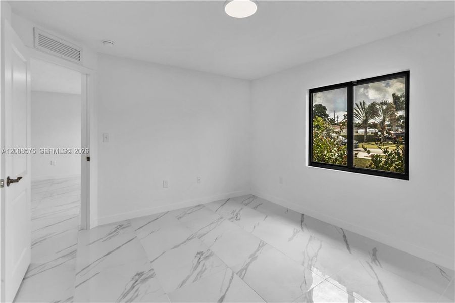 Spacious, unfurnished interior of a new home in , Homestead (Image 27).