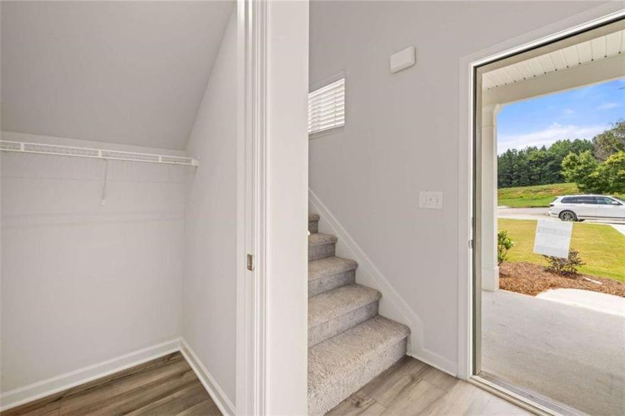 Spacious, unfurnished interior of a new home in Whisper Creek, Atlanta (Image 6).