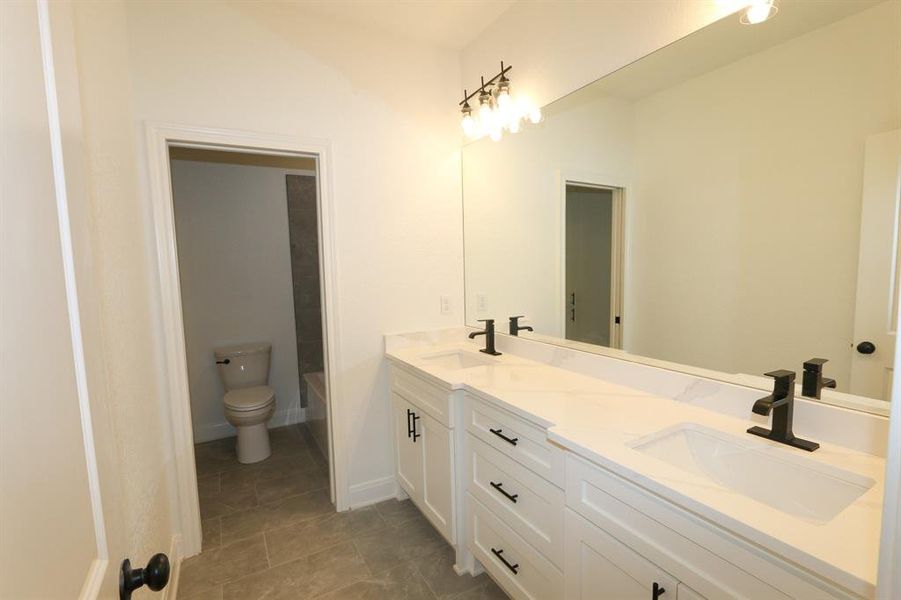 Furnished interior view inside a new home in , Tyler (Image 5).