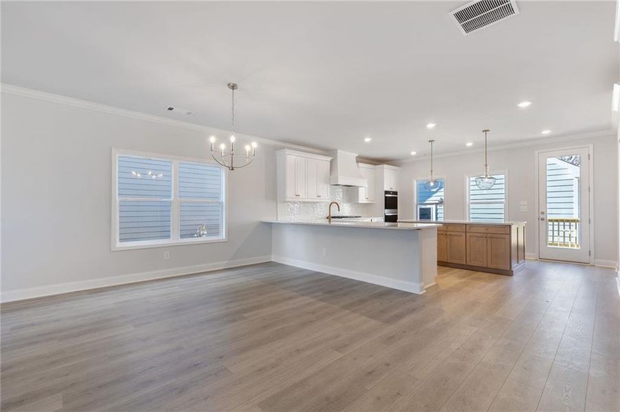 Spacious, unfurnished interior of a new home in , Athens (Image 38).