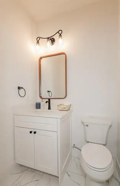 Furnished interior view inside a new home in , Fort Worth (Image 9). Furnished interior view inside a new home in , Fort Worth (Image 9).