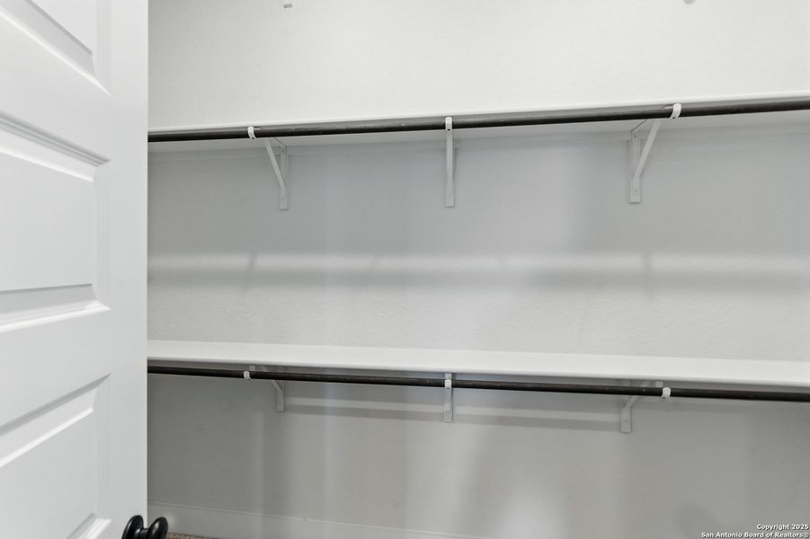 Image 30 of a home in Alsatian Oaks.