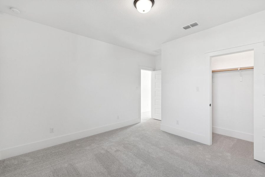 Spacious, unfurnished interior of a new home in Easthaven at Bridgeland Central - Horizon Collection, Cypress (Image 27).