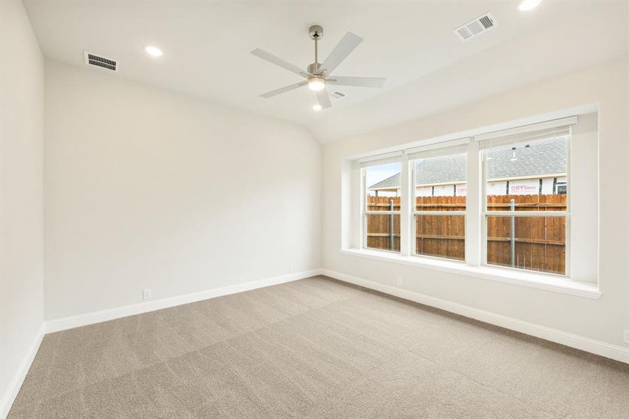 Spacious, unfurnished interior of a new home in Ridgepoint, Midlothian (Image 31).