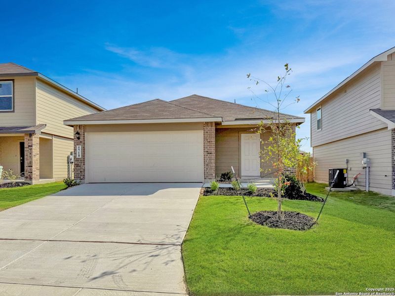 Exterior details and patio area of a home in Stonehill, San Antonio (Image 2). Exterior details and patio area of a home in Stonehill, San Antonio (Image 2).