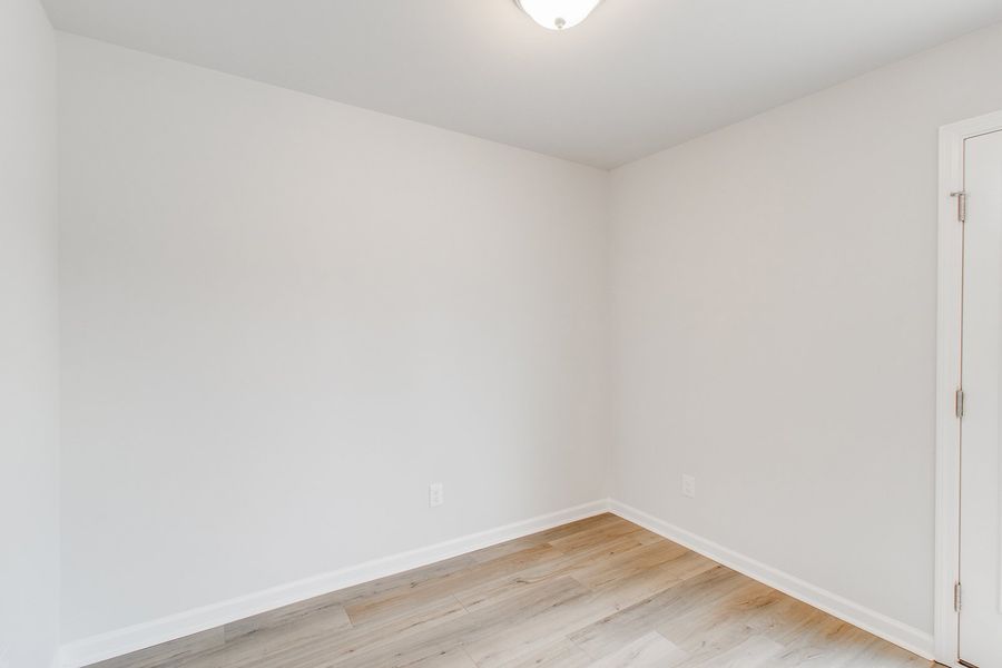 Spacious, unfurnished interior of a new home in Haynes Park, Columbia (Image 15).