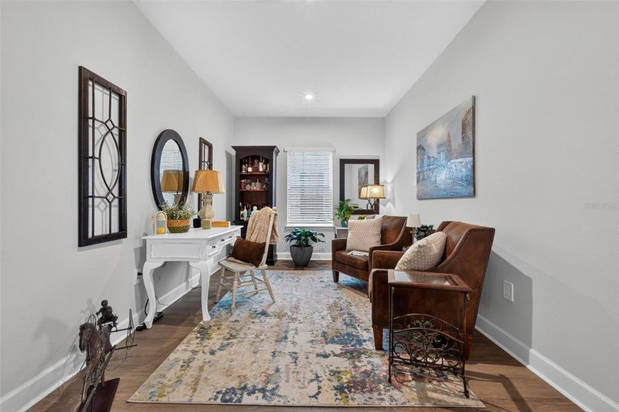Furnished interior view inside a new home in , Lakewood Ranch (Image 40).
