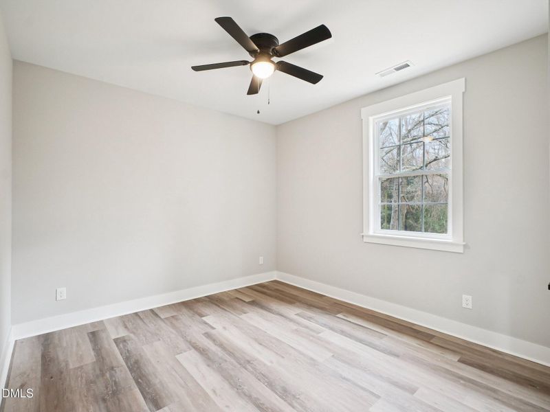 28-web-or-mls-Springdale Dr-S3012-026