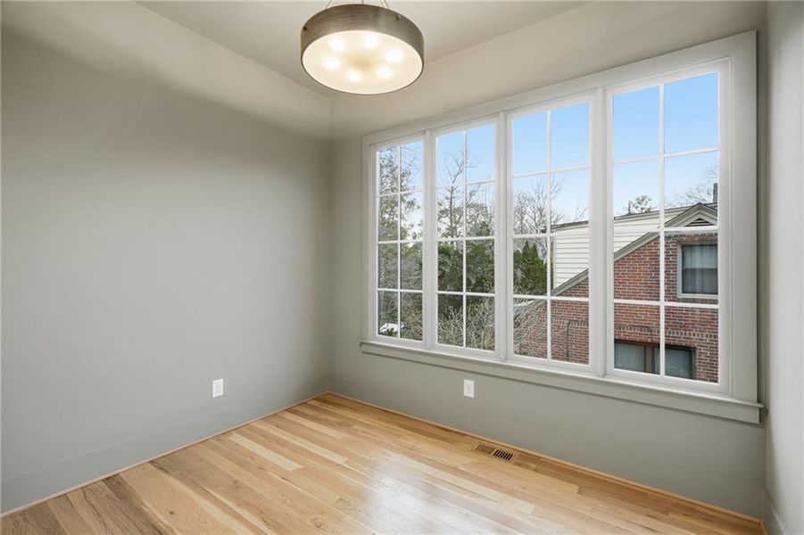 Spacious, unfurnished interior of a new home in , Atlanta (Image 41).