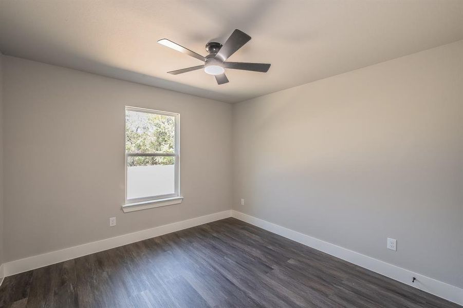 Spacious, unfurnished interior of a new home in , Alvarado (Image 32).