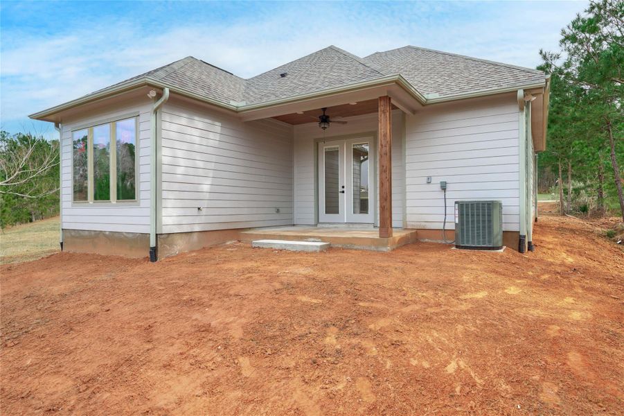 Exterior details and patio area of a home in , Huntsville (Image 19).