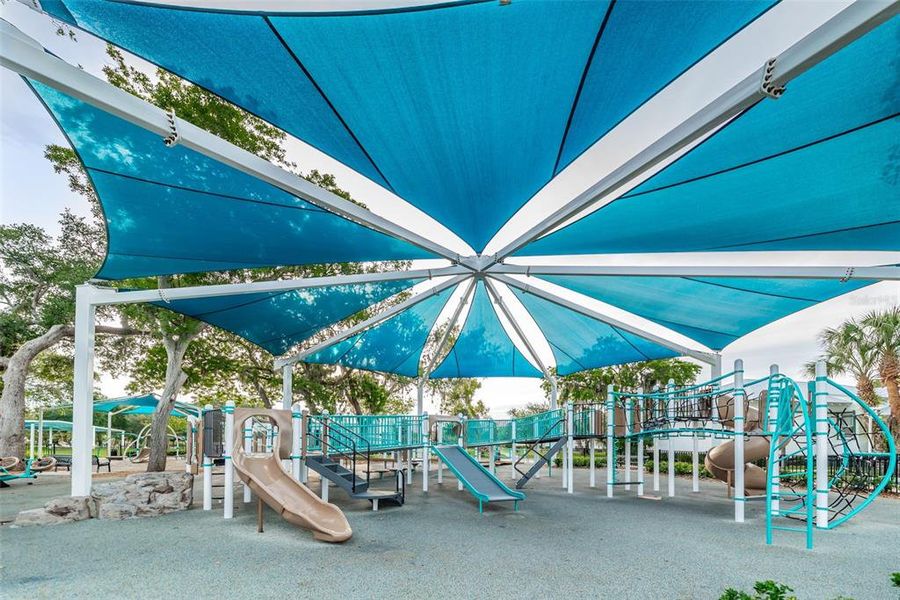 Community amenities in , New Port Richey (Image 30).