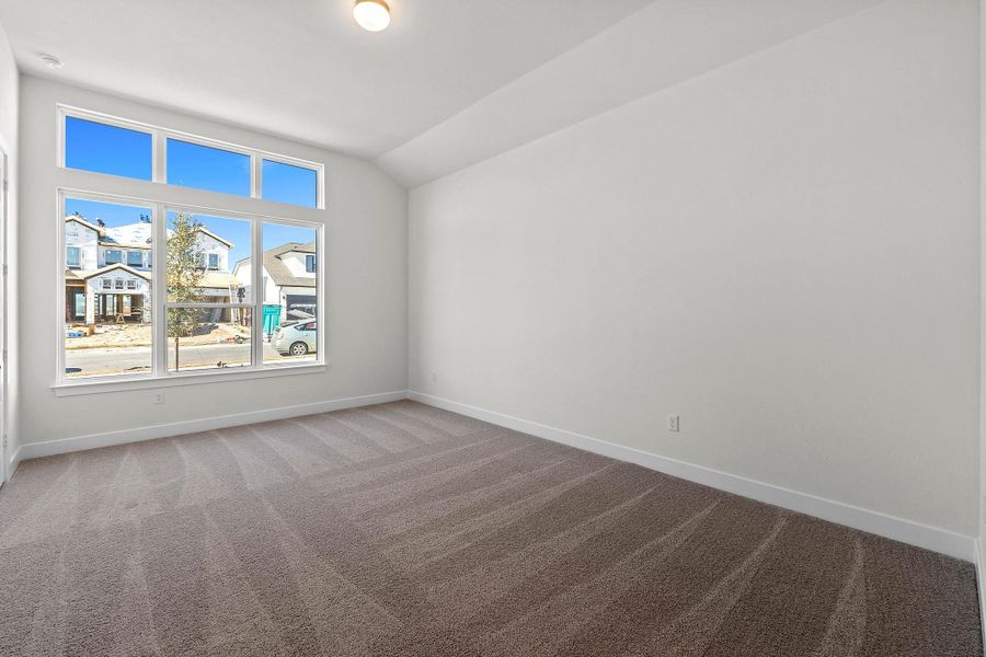 Spacious, unfurnished interior of a new home in Lariat, Liberty Hill (Image 31).