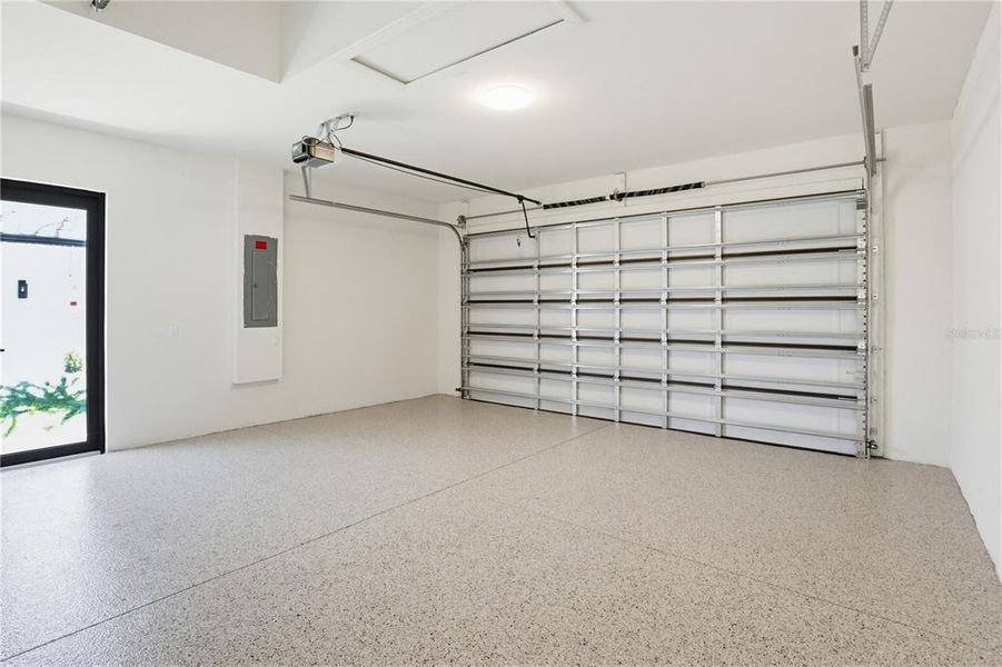 Spacious, unfurnished interior of a new home in , North Port (Image 37).
