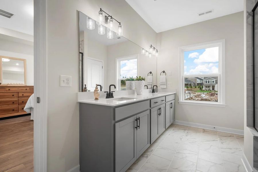 The Oakland D Primary Suite Bathroom The Oakland D Primary Suite Bathroom