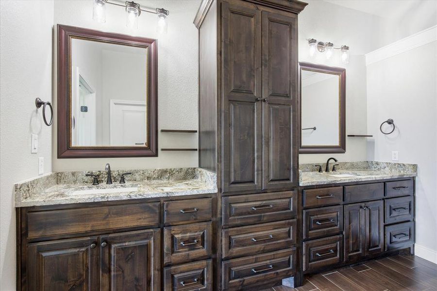 Furnished interior view inside a new home in , Granbury (Image 9).