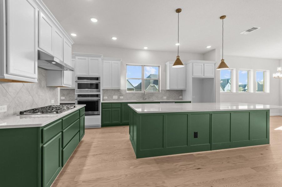 Photo does not represent actual home options and selection. Ask Sales consultant for specific selections.