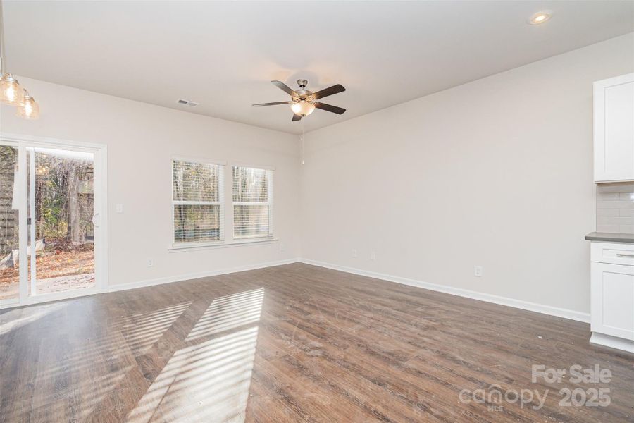 Spacious, unfurnished interior of a new home in , Charlotte (Image 14).