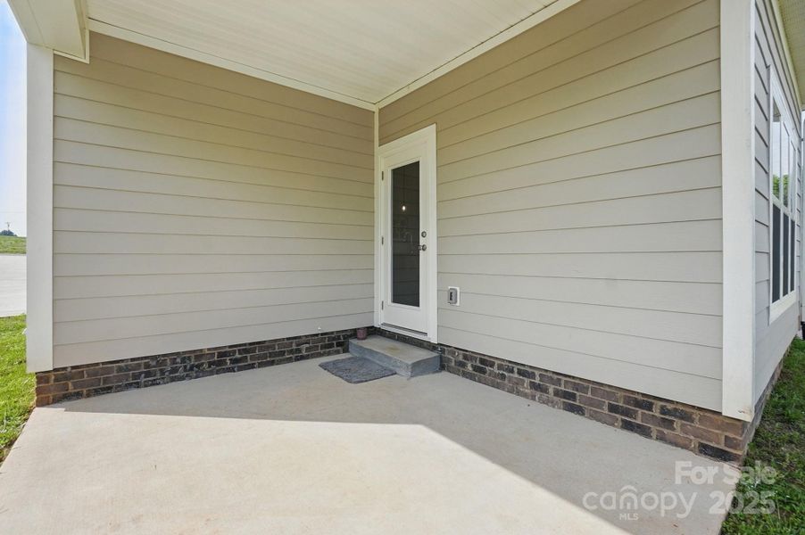 Exterior details and patio area of a home in , Monroe (Image 27).