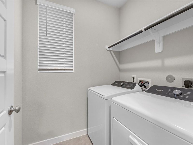 Close-up of interior finishes inside a home in Montgomery Oaks - Premier, Conroe (Image 12).