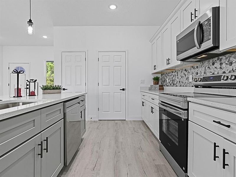 Furnished interior view inside a new home in , Ocala (Image 6).