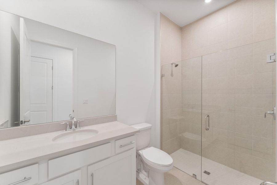 US_SEF_CARLTON_LOT 182_BATH 3