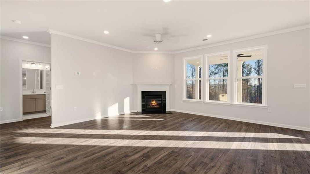 Spacious, unfurnished interior of a new home in Water Oak Estates, Lawrenceville (Image 16).