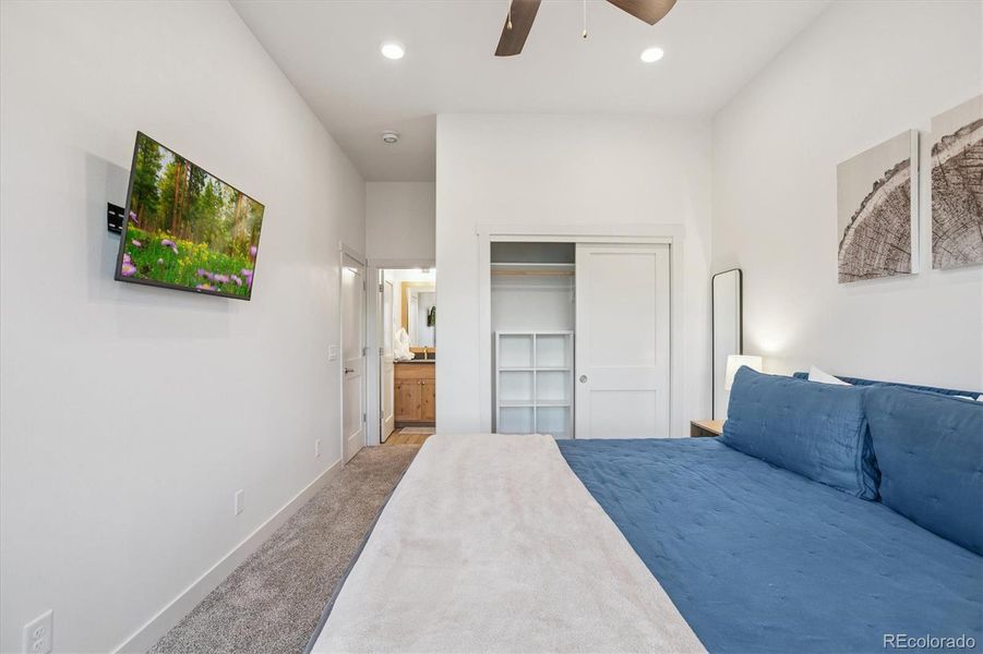 Image 47 of a home in . Image 47 of a home in .