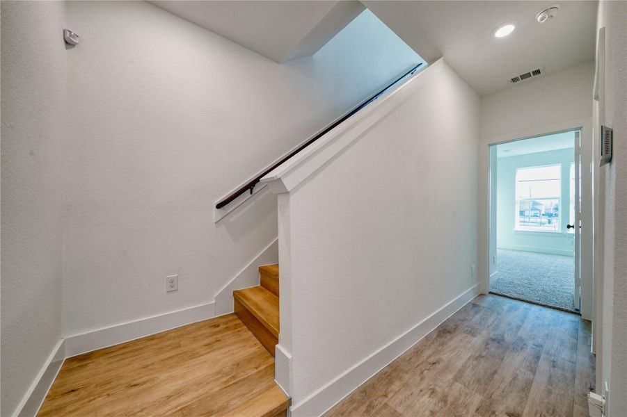 Spacious, unfurnished interior of a new home in , Houston (Image 19).