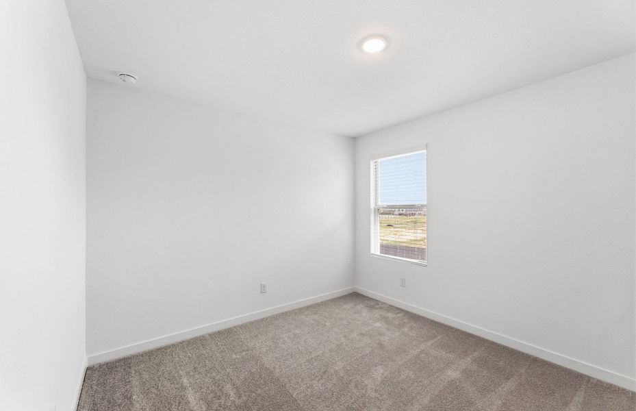 Spacious, unfurnished interior of a new home in Sonterra, Jarrell (Image 15).