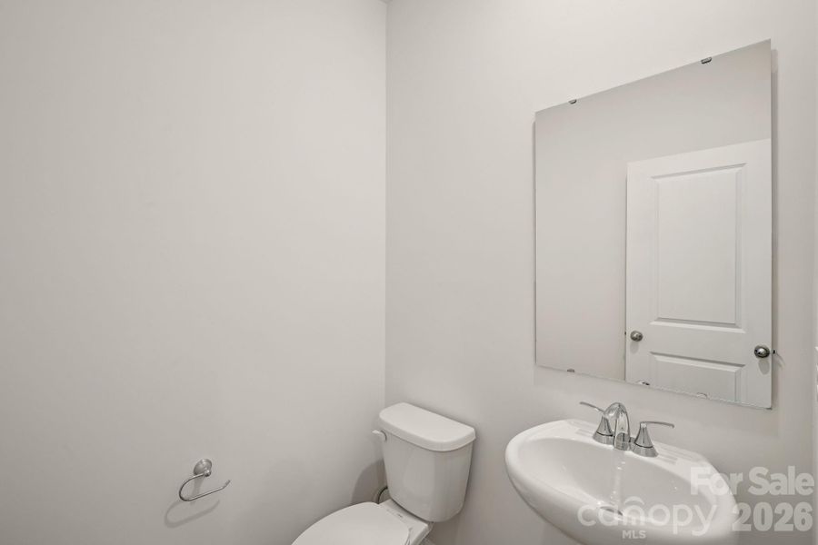 Photo is not of the actual home, but is an inspirational photo of builder’s model home and may depict options, furnishings, and/or decorator features that are not included Photo is not of the actual home, but is an inspirational photo of builder’s model home and may depict options, furnishings, and/or decorator features that are not included