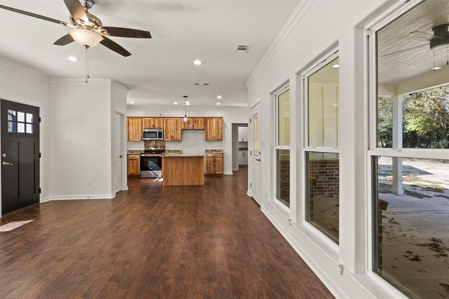 Spacious, unfurnished interior of a new home in , Mount Vernon (Image 29).