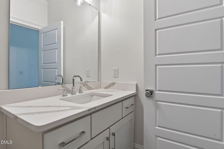 63-web-or-mls-402 Willow St - 63